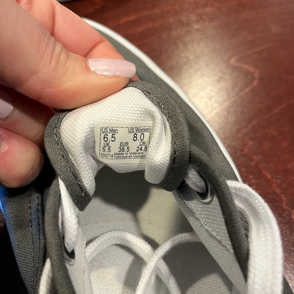 Vans Sneakers - Women Size 8 - Picture 5 of 5